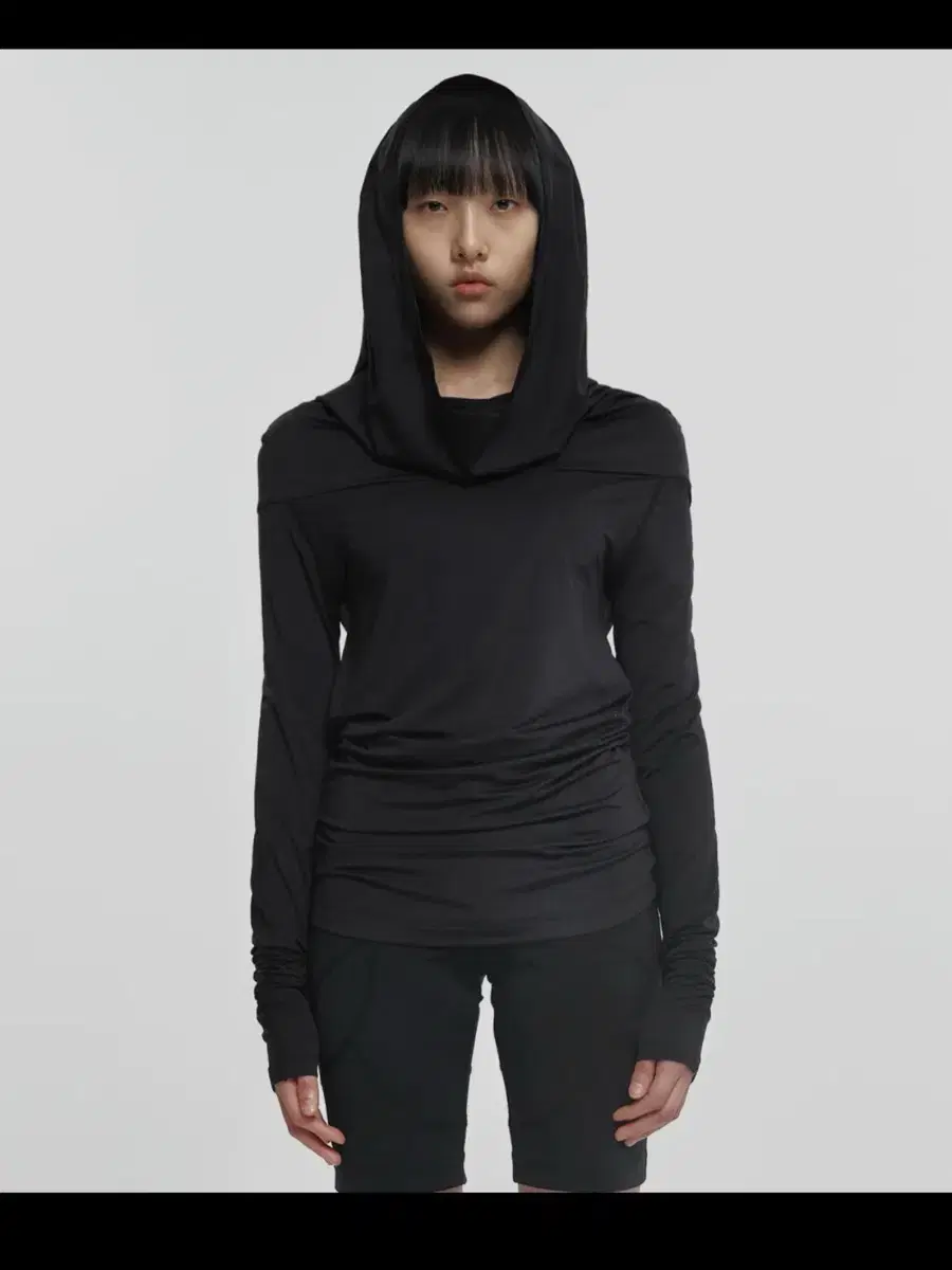 나체 DRAPING LONG SLEEVE BLACK